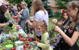 Zdjęcie przedstawia uczestnikow warsztatów