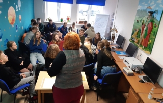 warsztaty o uzależnieniach w Trzcielu